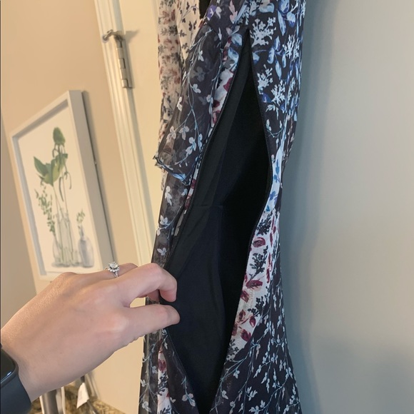 NWT Devlin dress with sheer bell-sleeves - Picture 4 of 8